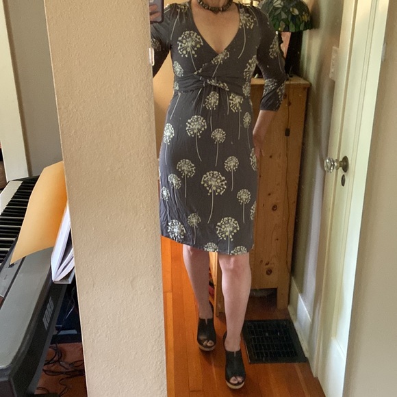 Boden Make-a-Wish Dress, Grey. White flowers; yellow accents. - Picture 2 of 2